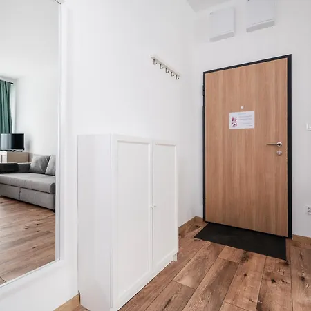 Nawrot Comfort By Bookinghost Apartman *